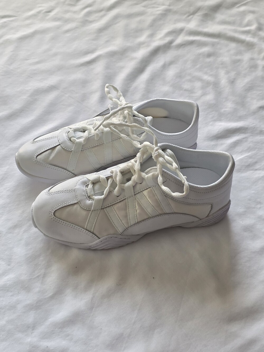 Nfinity White Cheerleading Shoes Size 8.5